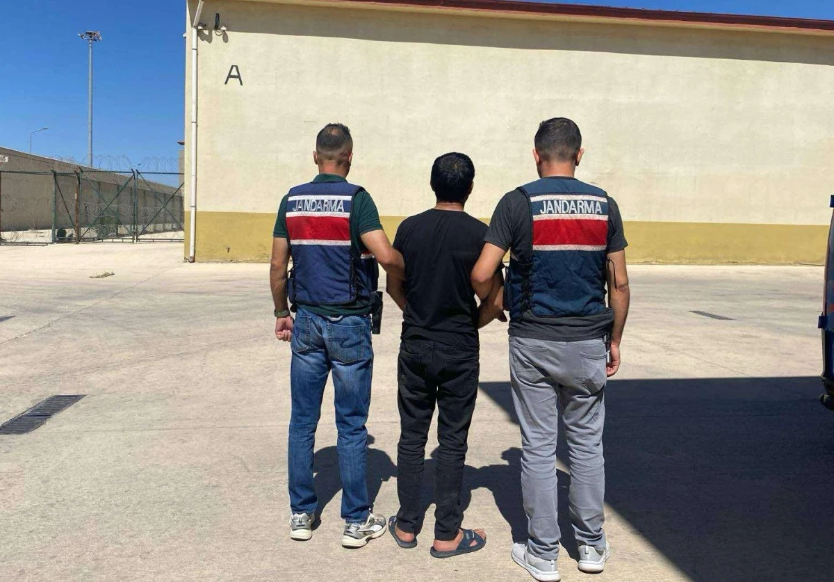 11 YILLA ARANAN ŞAHIS JANDARMADAN KAÇAMADI