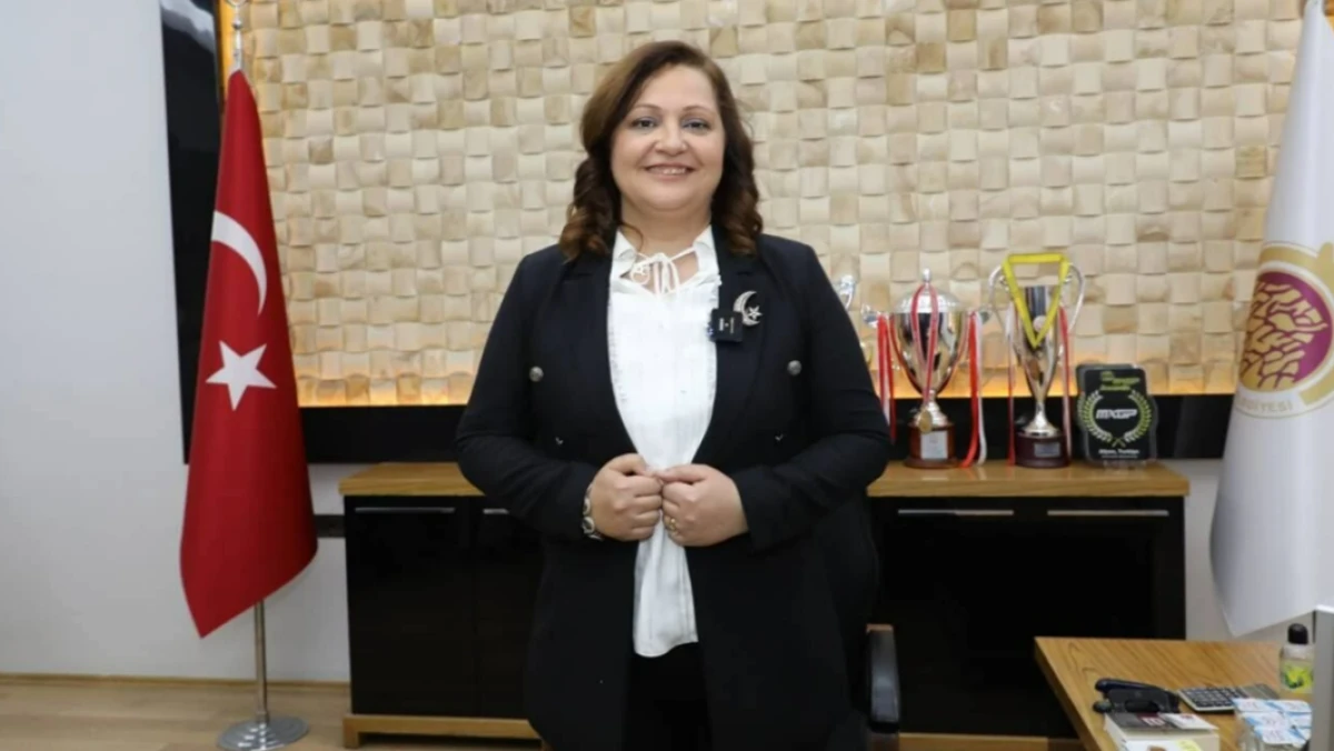 Afyonkarahisar Belediye Başkanı Burcu K&ouml;ksal AK Parti'ye ge&ccedil;iyor: Rozet takılacak!