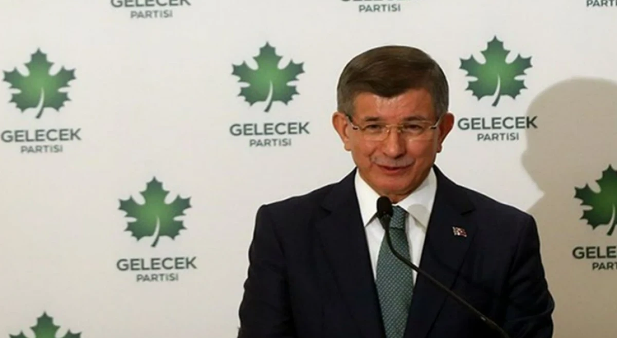 Ahmet Davutoğlu resmen duyurdu! Gelecek Partisi feshedildi