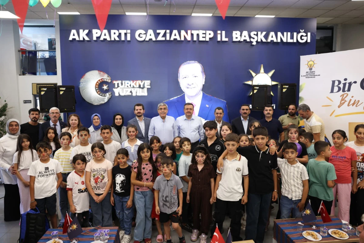 AK PARTİ GAZİANTEP&rsquo;TEN EĞİTİME G&Ouml;N&Uuml;LDEN DESTEK