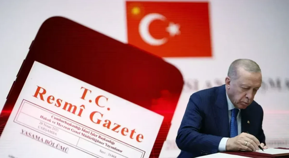 Ankara'da hareketli gece! Cumhurbaşkanı Erdoğan imzaladı: Yeni atamalar ve g&ouml;revden almalar yapıldı! İşte gidenler ve gelenler...
