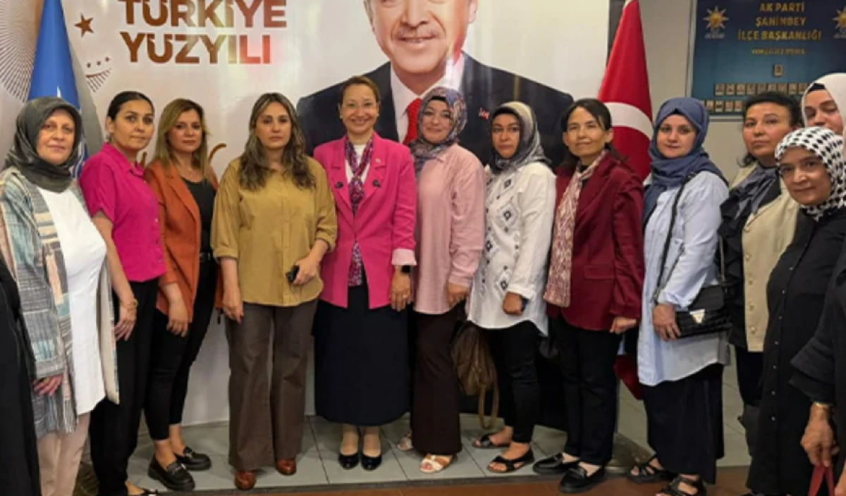 BAKBAK, ŞAHİNBEY MAHALLE BAŞKANLARIYLA BİR ARAYA GELDİ
