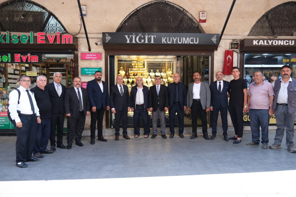 BAŞKAN KILI&Ccedil; ALAYBEY ESNAFI İLE BİRARAYA GELDİ