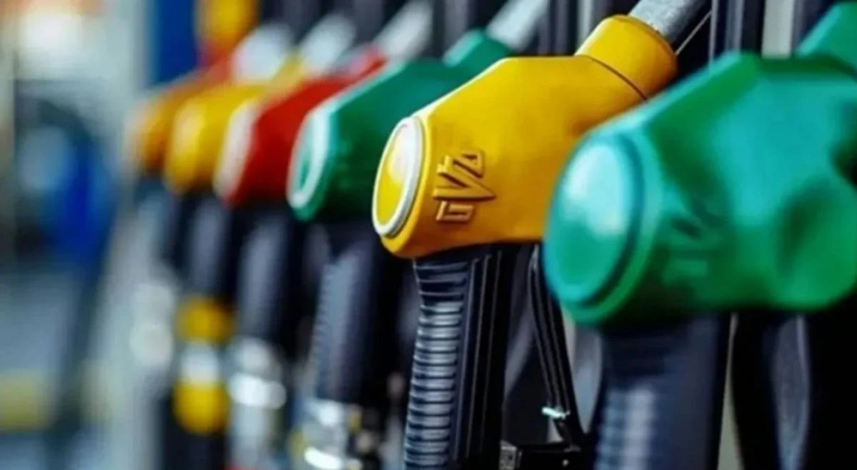 Benzine zam geldi! Tablo değişti...İşte g&uuml;ncel fiyatlar