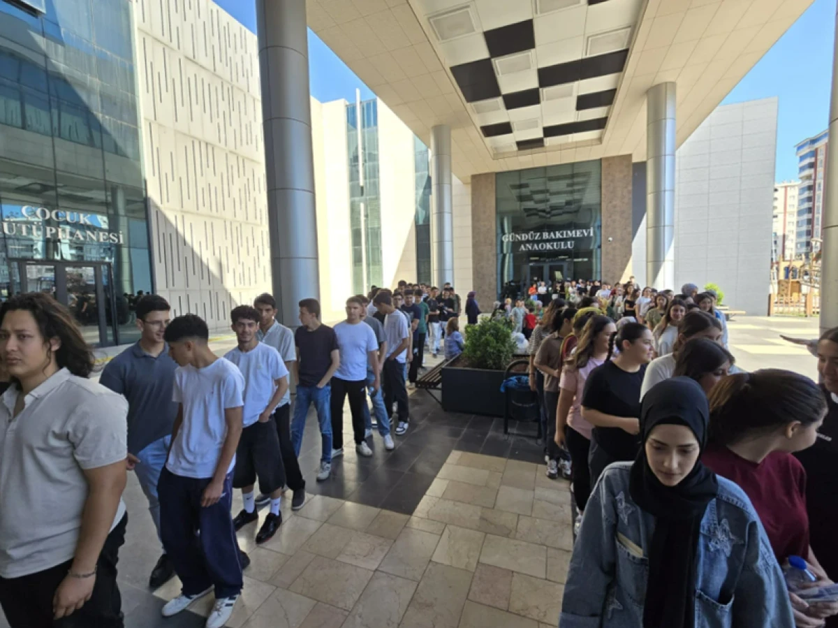 B&Uuml;Y&Uuml;KŞEHİR&rsquo;DEN SINAVA HAZIRLANAN &Ouml;ĞRENCİLERE YKS TATBİKATI