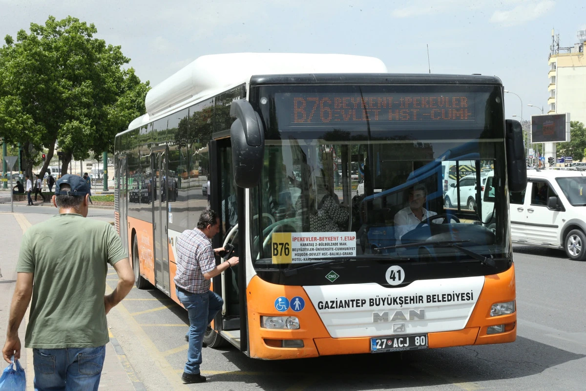 B&Uuml;Y&Uuml;KŞEHİR&rsquo;DEN VATANDAŞLARA &Uuml;CRETSİZ TOPLU TAŞIMA M&Uuml;JDESİ
