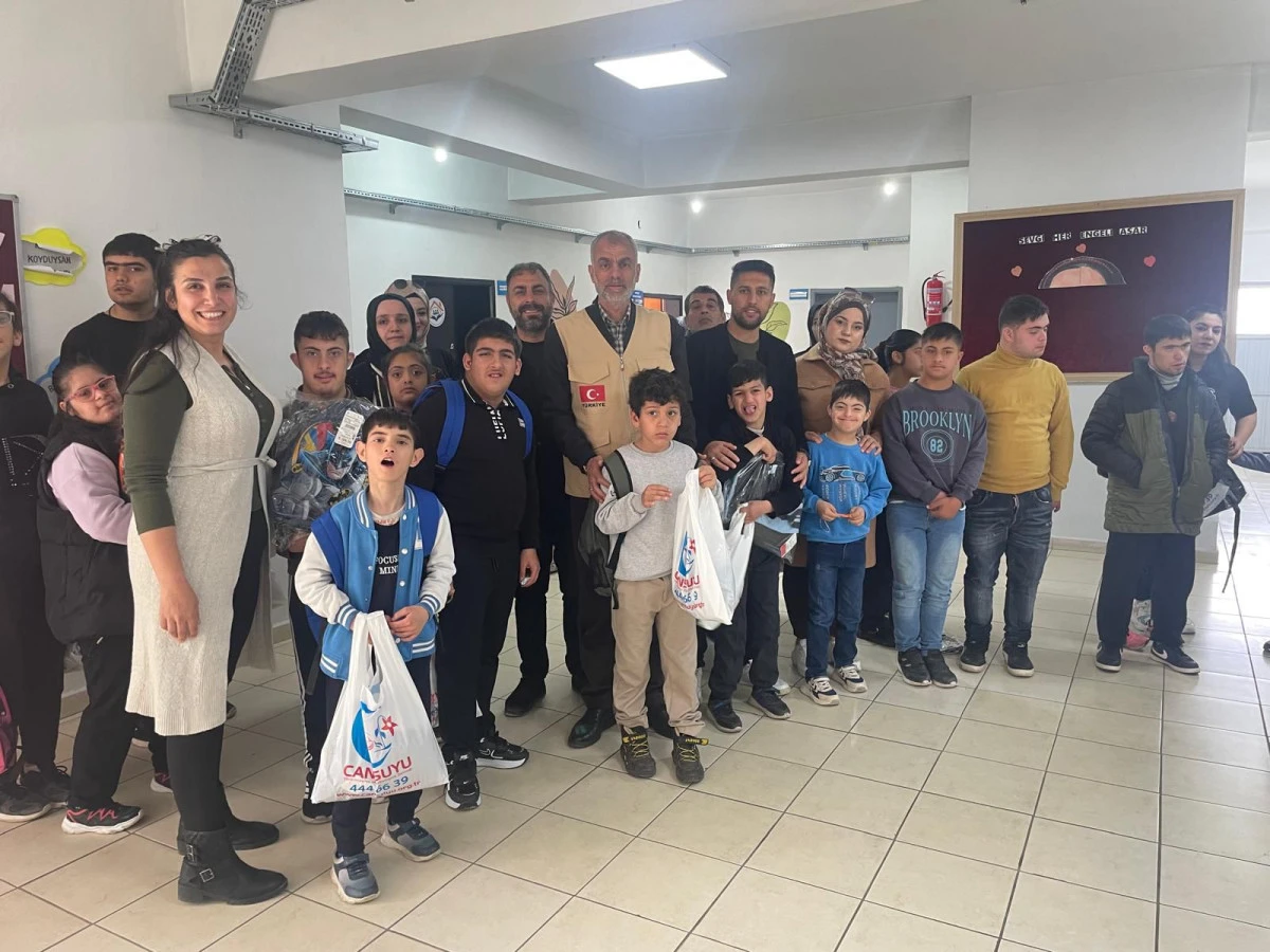 CANSUYU&rsquo;NDAN &Ouml;ZEL &Ouml;ĞRENCİLERE ANLAMLI DESTEK