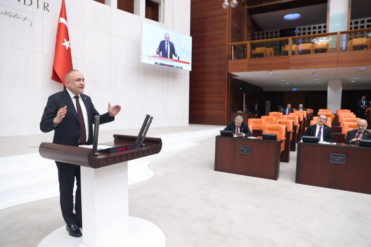 CHP&rsquo;Lİ MERİ&Ccedil;, NURDAĞI&rsquo;NDAKİ ŞEKER PANCARI &Uuml;RETİCİLERİNİN YAŞADIĞI KOTA VE DESTEKLEME MAĞDURİYETİNİ MECLİS  G&Uuml;NDEMİNE TAŞIDI