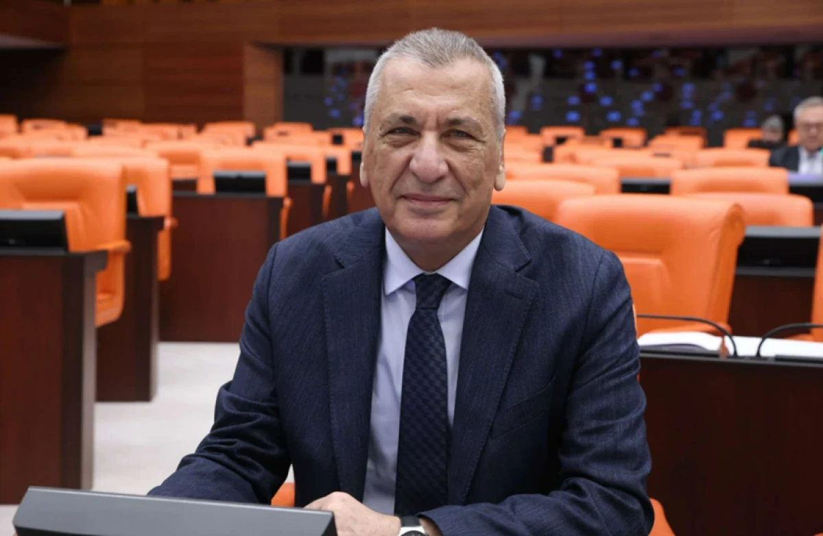 CHP&rsquo;li &Ouml;zt&uuml;rkmen: Gaziantepliye TOKİ zulm&uuml;...