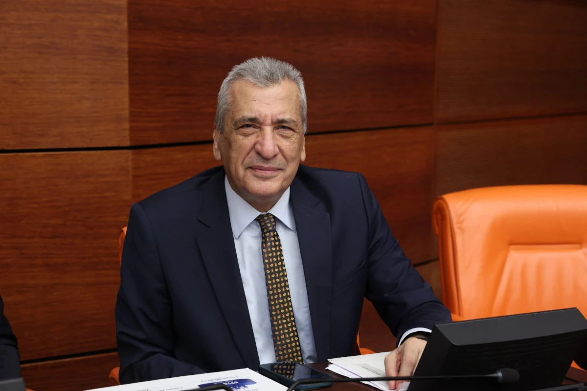 CHP&rsquo;li &Ouml;zt&uuml;rkmen: Gaziantep&rsquo;te AKP&rsquo;nin iftarına katılmayan muhtarlara &lsquo;size hizmet yok&rsquo; tehdidi