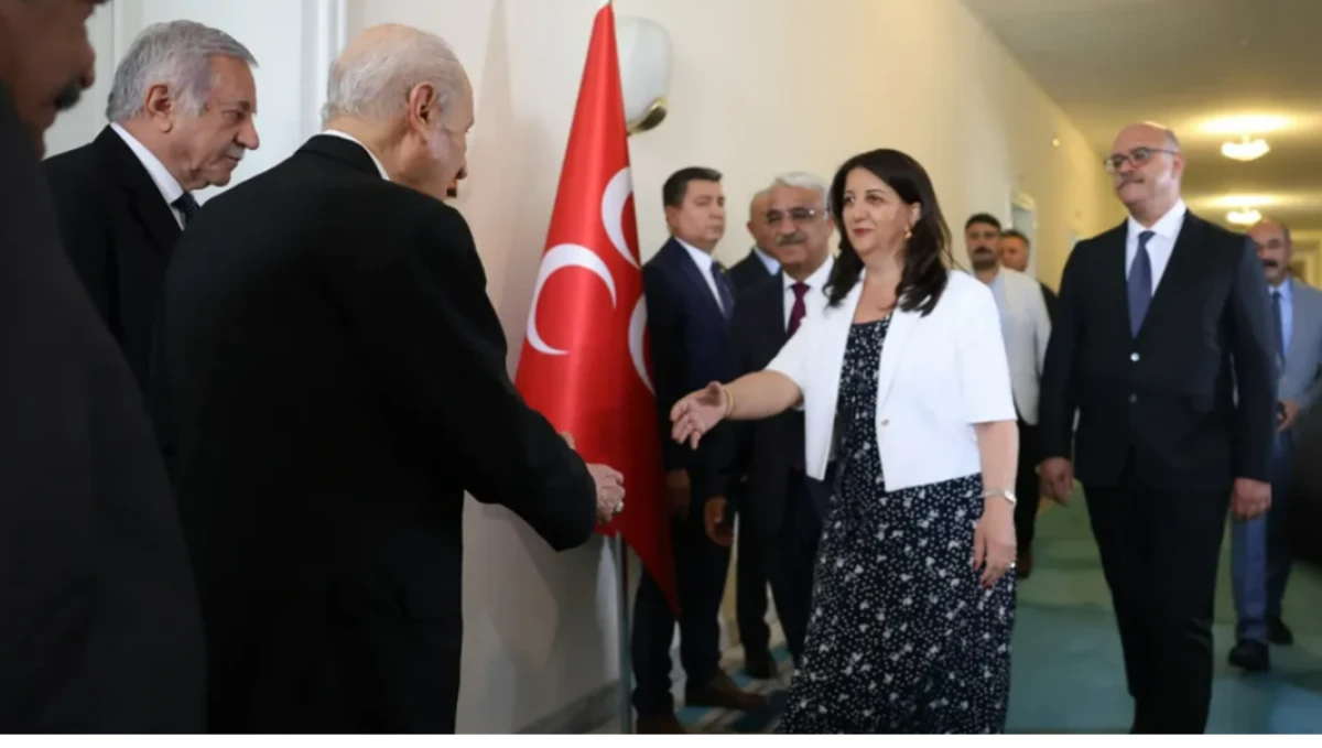 DEM Parti'den Bah&ccedil;eli'ye s&uuml;rpriz ziyaret!