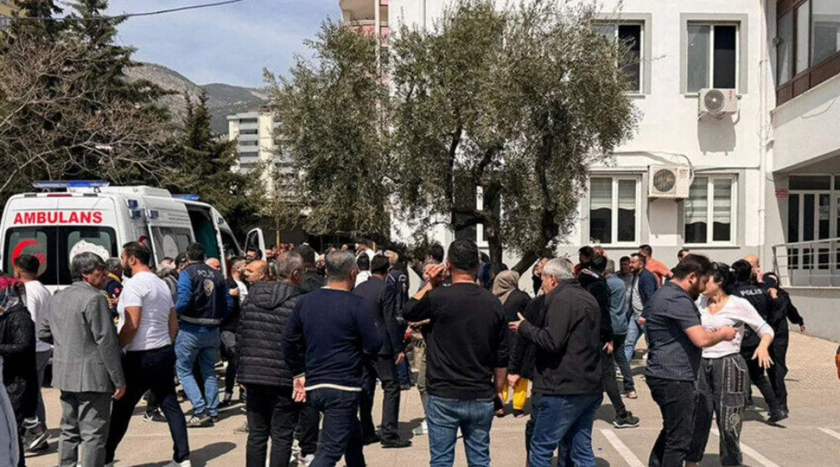 Emniyet d&uuml;ğmeye bastı: Katliamı &ouml;ven 83 kişiye g&ouml;zaltı kararı