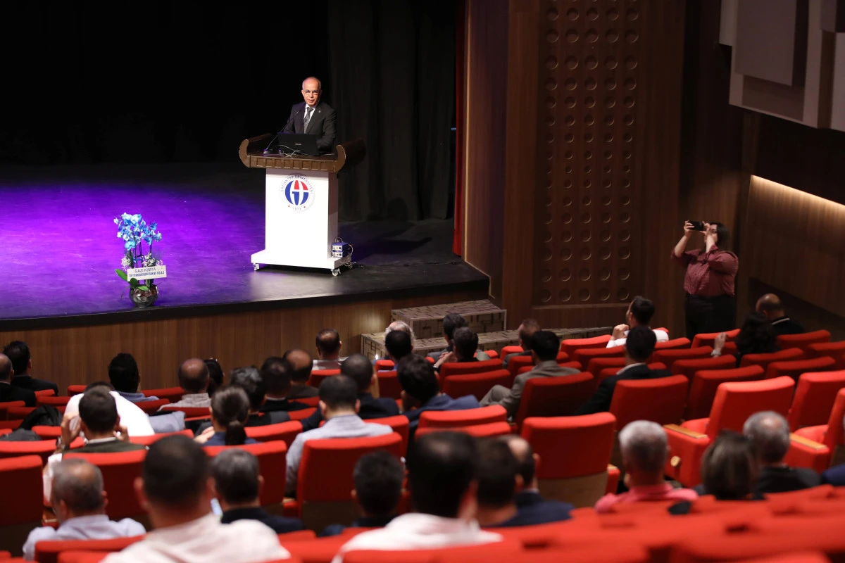 GA&Uuml;N, KALP VE DAMAR CERRAHİSİ ALANINDA B&Ouml;LGESEL BULUŞMAYA EV SAHİPLİĞİ YAPTI