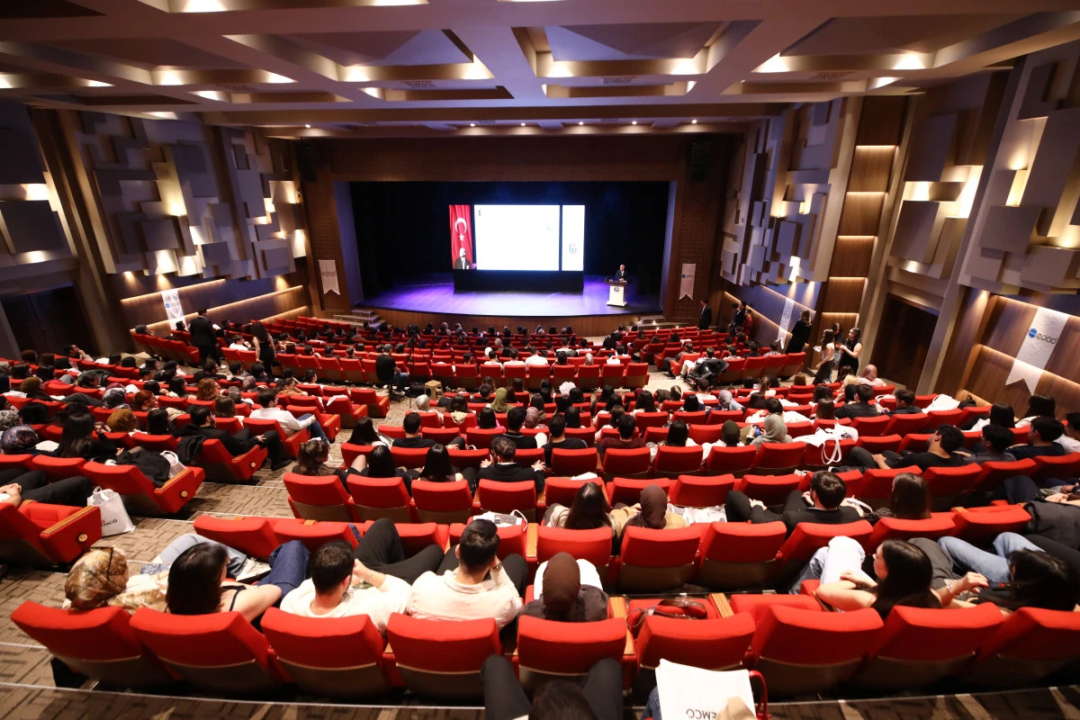 GA&Uuml;N&rsquo;DE 10. ULUSAL GEN&Ccedil; EDAD SEMPOZYUMU BAŞLADI