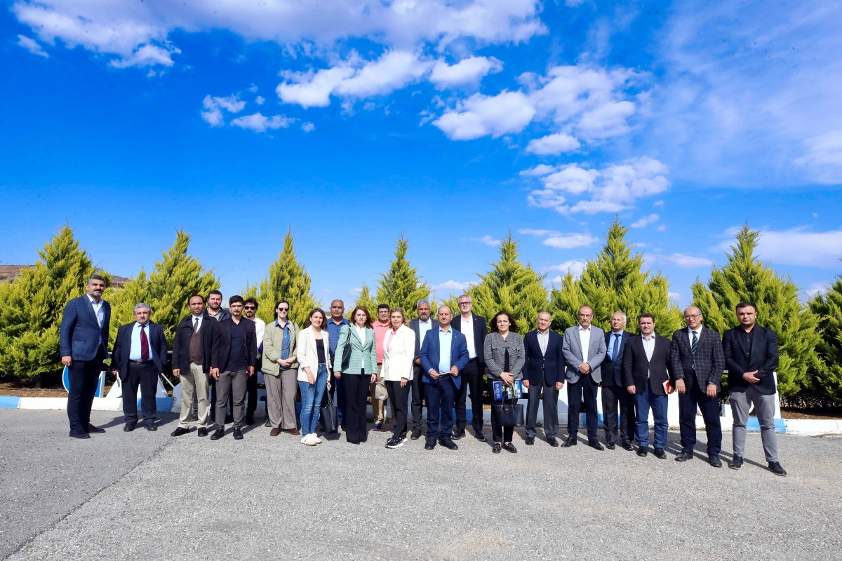 GA&Uuml;N&rsquo;DE ATIK Y&Ouml;NETİMİ SİSTEMİ VE SIFIR ATIK &Ccedil;ALIŞMALARI HAKKINDA  TEKNİK İNCELEME VE EĞİTİM PROGRAMI D&Uuml;ZENLENDİ