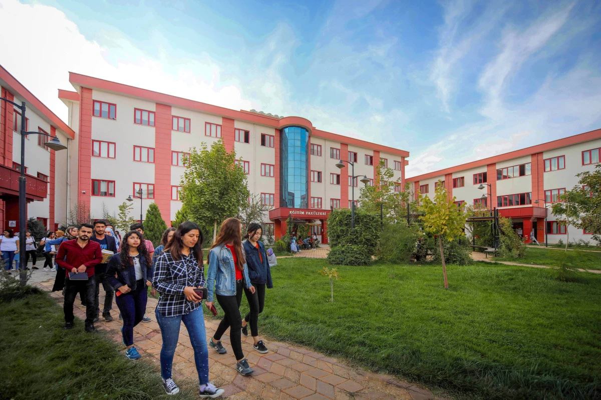 GAZİANTEP EĞİTİM FAK&Uuml;LTESİ&rsquo;NİN İKİ PROGRAMI 5 YIL S&Uuml;REYLE AKREDİTE  EDİLDİ