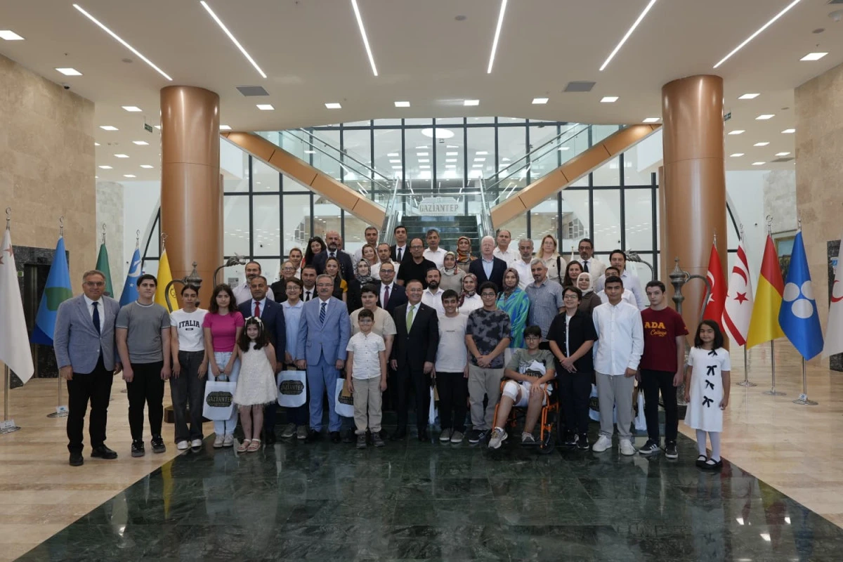 GAZİANTEP VALİLİĞİNDE LGS 2026&rsquo;NIN T&Uuml;RKİYE BİRİNCİLERİYLE  ANLAMLI BULUŞMA