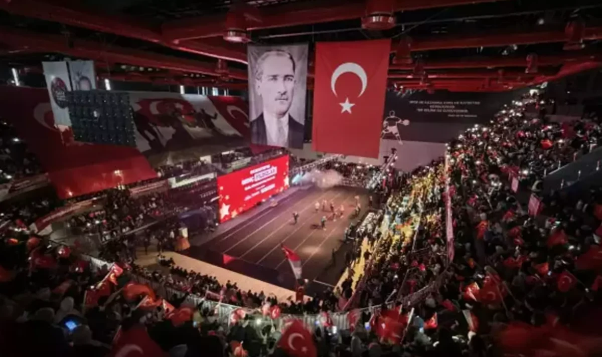 GAZİANTEP&rsquo;İN GEN&Ccedil; YILDIZLARI &Ouml;D&Uuml;LLE TA&Ccedil;LANDI