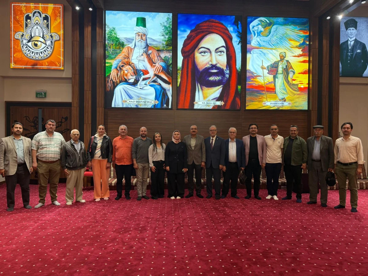 Gaziantep&rsquo;te Anlamlı Buluşma: Gaziantep Aile Platformu&rsquo;ndan Yunus Emre Cemevi&rsquo;ne Ziyaret