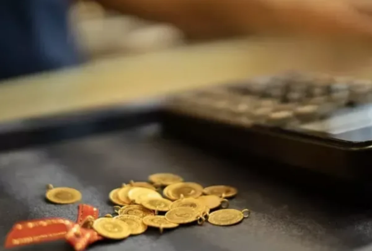 Gram altında sert düşüş geldi! Kafalar karışık alınır mı satılır mı? İşte 22 Ekim Çarşamba gram altın, çeyrek altın, Cumhuriyet altını fiyatları