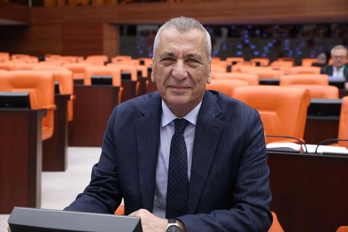 Hasan &Ouml;zt&uuml;rkmen&rsquo;den Gaziantep merkezli yasa dışı bahis operasyonu sonrası a&ccedil;ıklama: Milli g&uuml;venlik sorunu