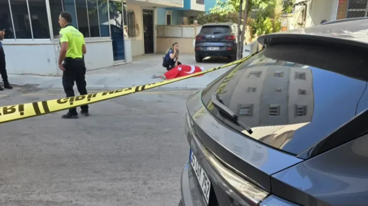 İzmir'de polis karakoluna silahlı saldırı: 2 şehit, 1 yaralı