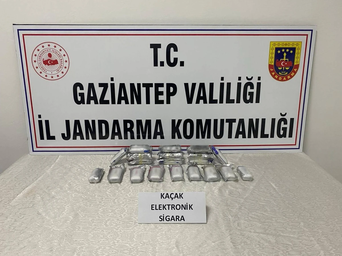 JANDARMA KAÇAKÇILARA GÖZ AÇTIRMIYOR