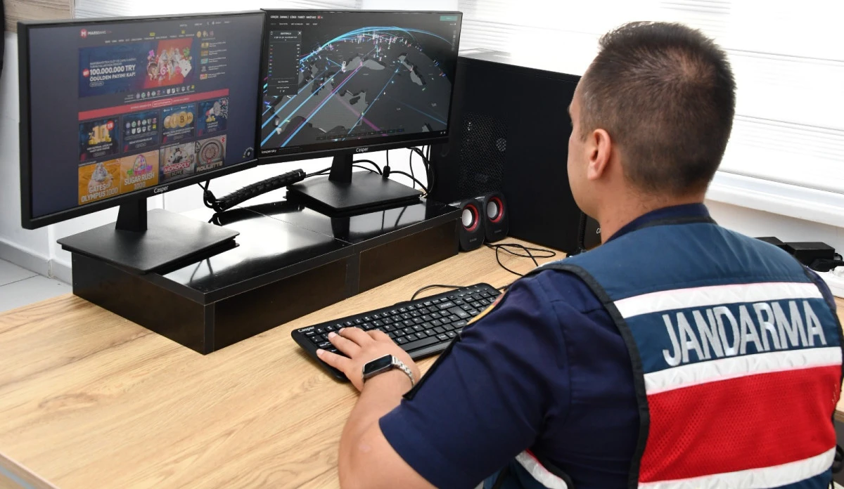 JANDARMA SİBER DEVRİYEDEN SANAL DOLANDIRICILARA GEÇİT YOK