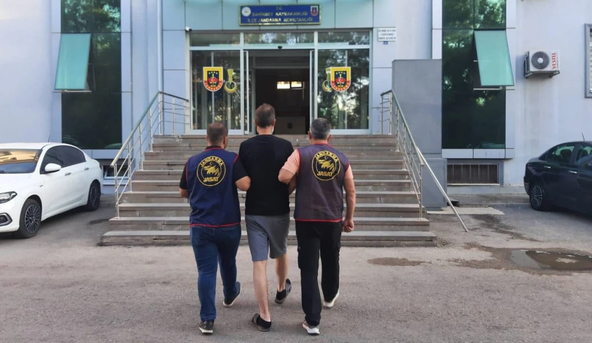 JASAT 25 YIL HAPİS CEZASI İLE ARANAN SUÇ MAKİNASINI ENSELEDİ