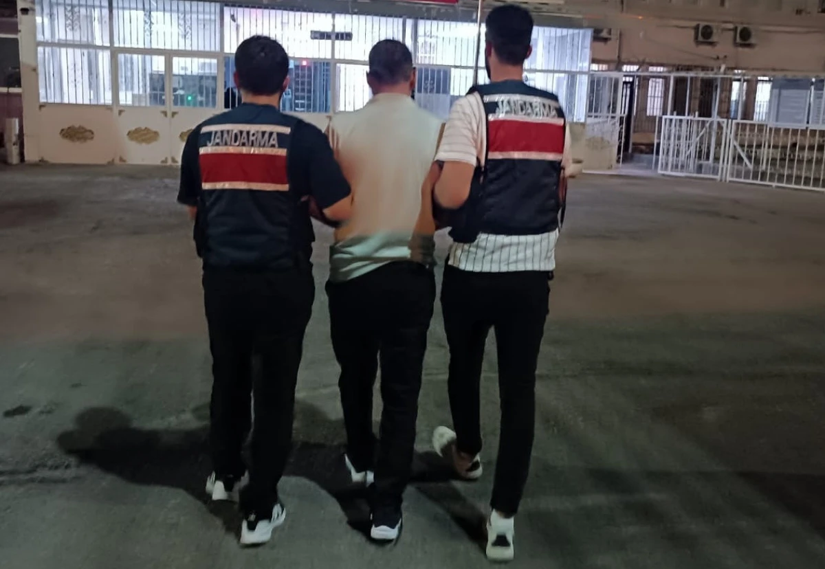 KIRMIZI BÜLTENLE ARANAN DEAŞ ÜYESİNE ŞAFAK VAKTİ OPERASYON