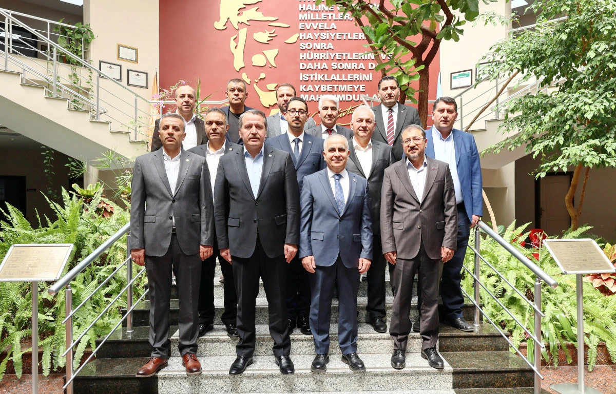 MEMUR-SEN GENEL BAŞKANI ALİ YAL&Ccedil;IN&rsquo;DAN REKT&Ouml;R DOĞAN&rsquo;A ZİYARET