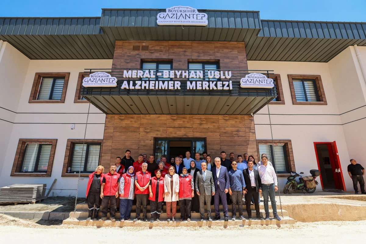 MERAL-BEYHAN USLU ALZHEİMER MERKEZİ&rsquo;NDE SONA GELİNDİ