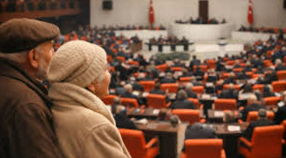 Milyonlarca emeklinin beklediği zam oranı a&ccedil;ıklandı! En d&uuml;ş&uuml;k maaş i&ccedil;in rakam resmileşti