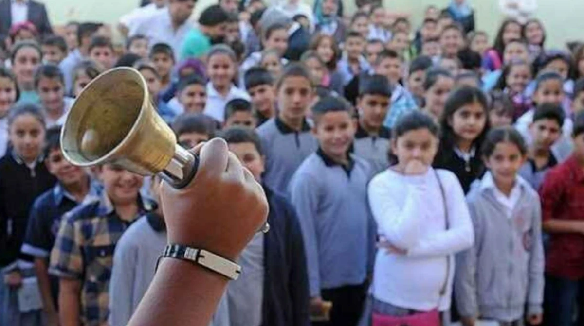 Milyonlarca &Ouml;ğrencinin Beklediği Gelişme: Okulların Kapanış Tarihi Belli Oldu