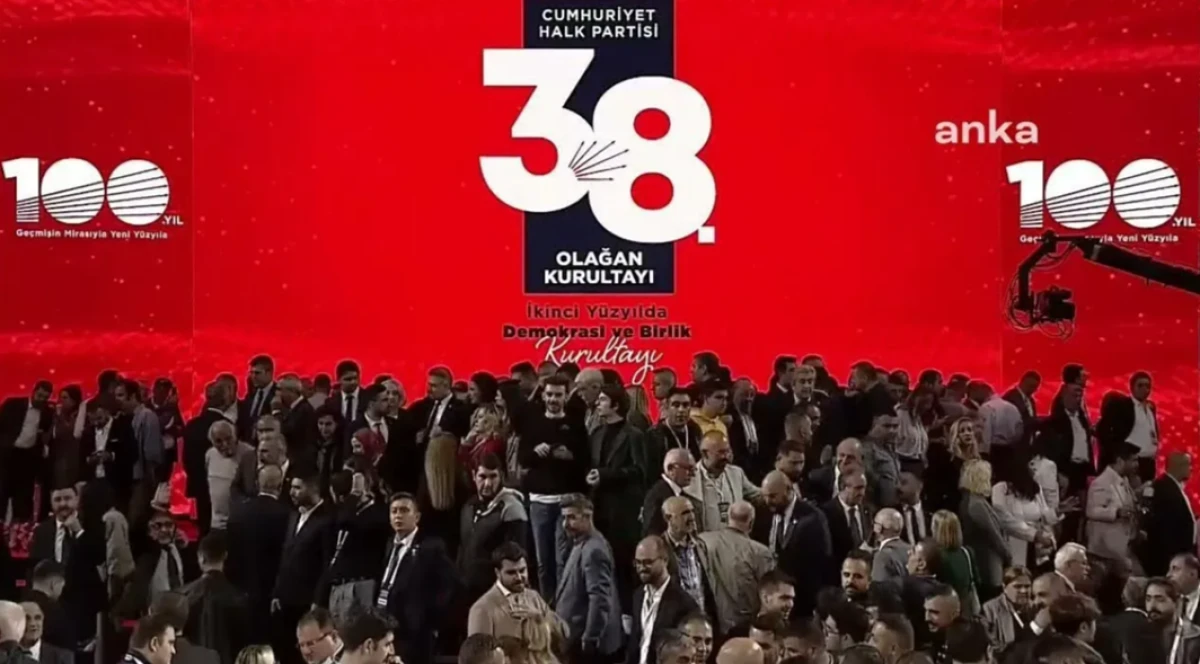 Peki ama şimdi ne olacak? Siyasette taşlar yerinden oynadı! Kılı&ccedil;daroğlu mu, Karayal&ccedil;ın mı, Hikmet &Ccedil;etin mi?
