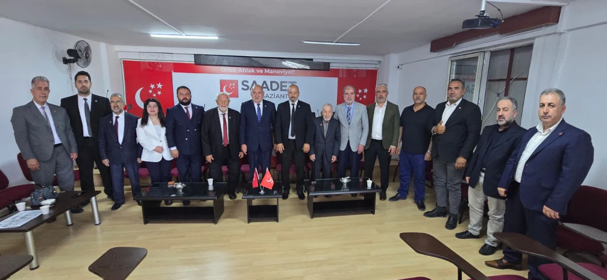 SAADET PARTİSİ GAZİANTEP TEŞKİLATI&rsquo;NDA BAYRAMLAŞMA PROGRAMI