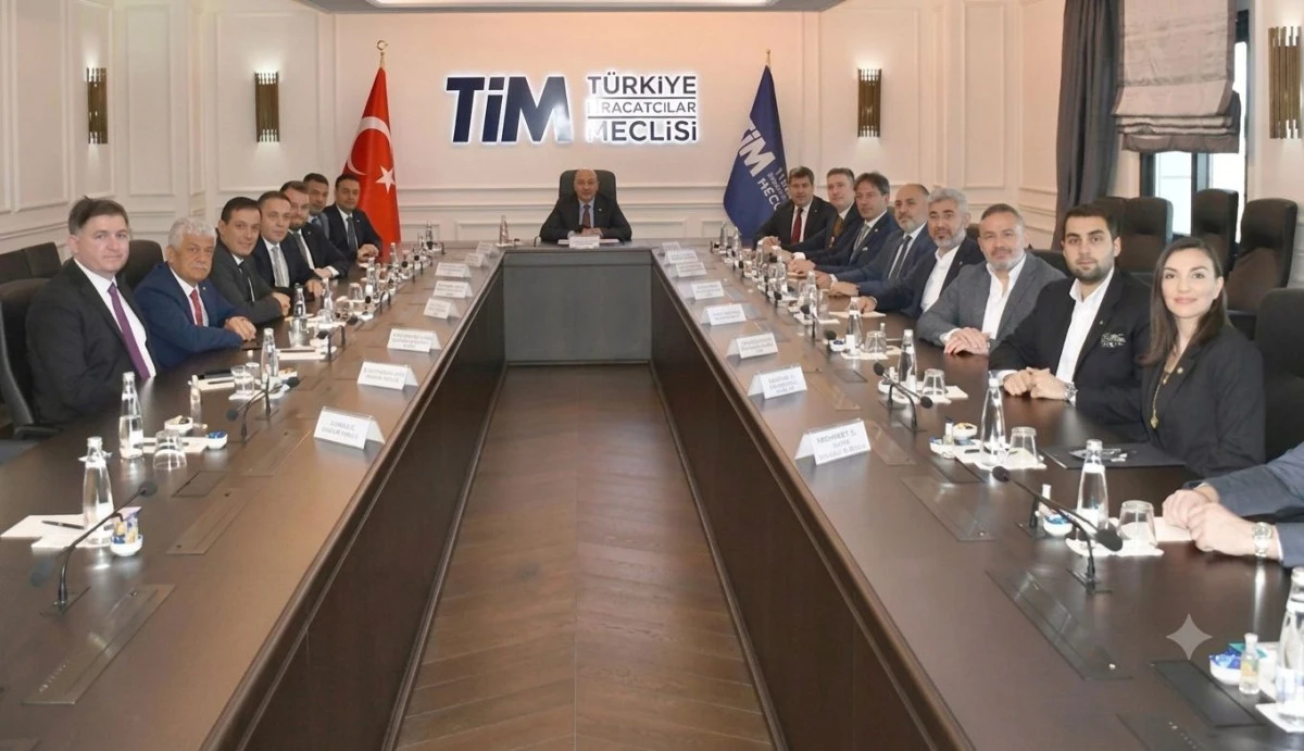 T&uuml;rk Halı Sekt&ouml;r&uuml;nden Tim &Ccedil;ıkarması