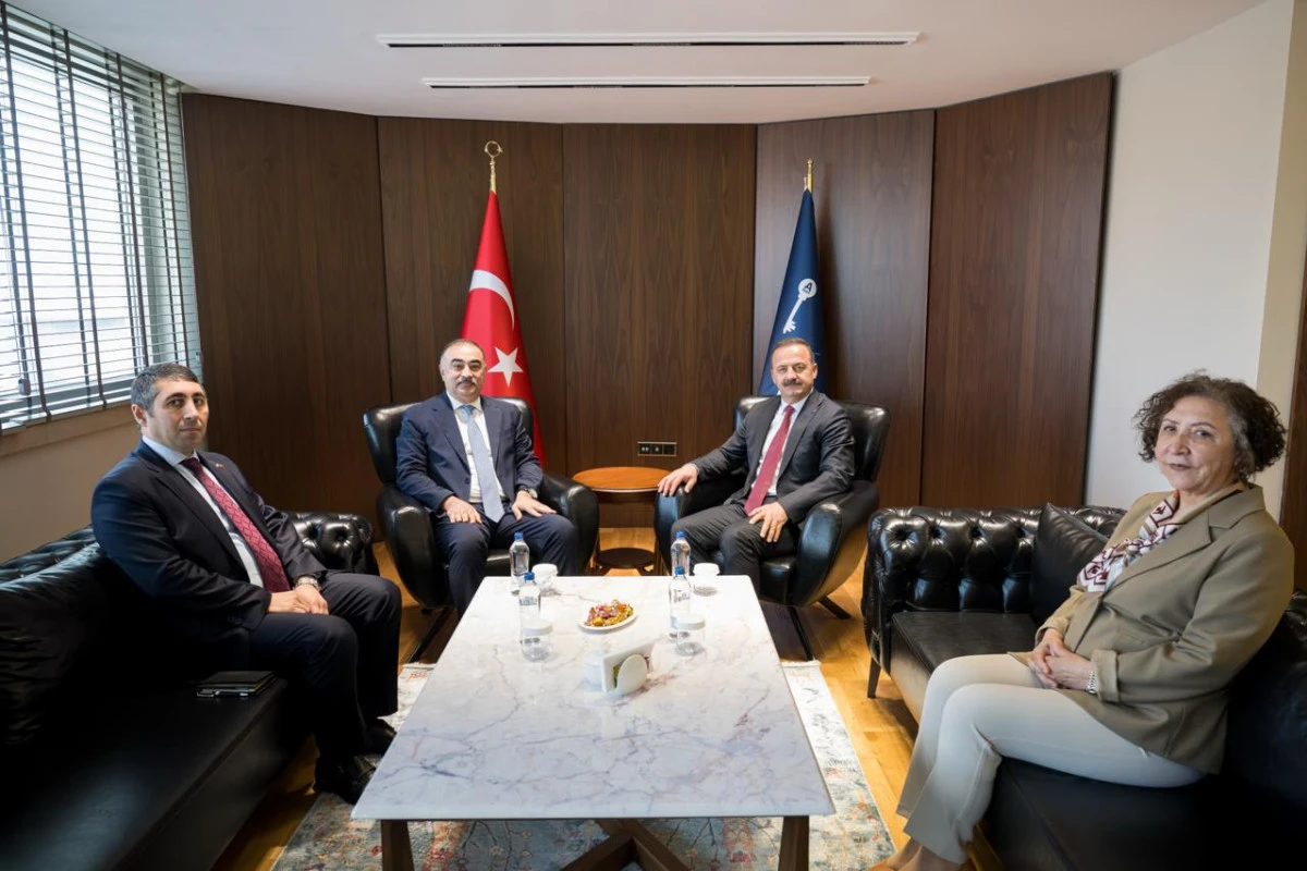 YAVUZ AĞIRALİOĞLU&rsquo;NUN KONUĞU AZERBAYCAN B&Uuml;Y&Uuml;KEL&Ccedil;İSİ DR. REŞAD MEMMEDOV OLDU
