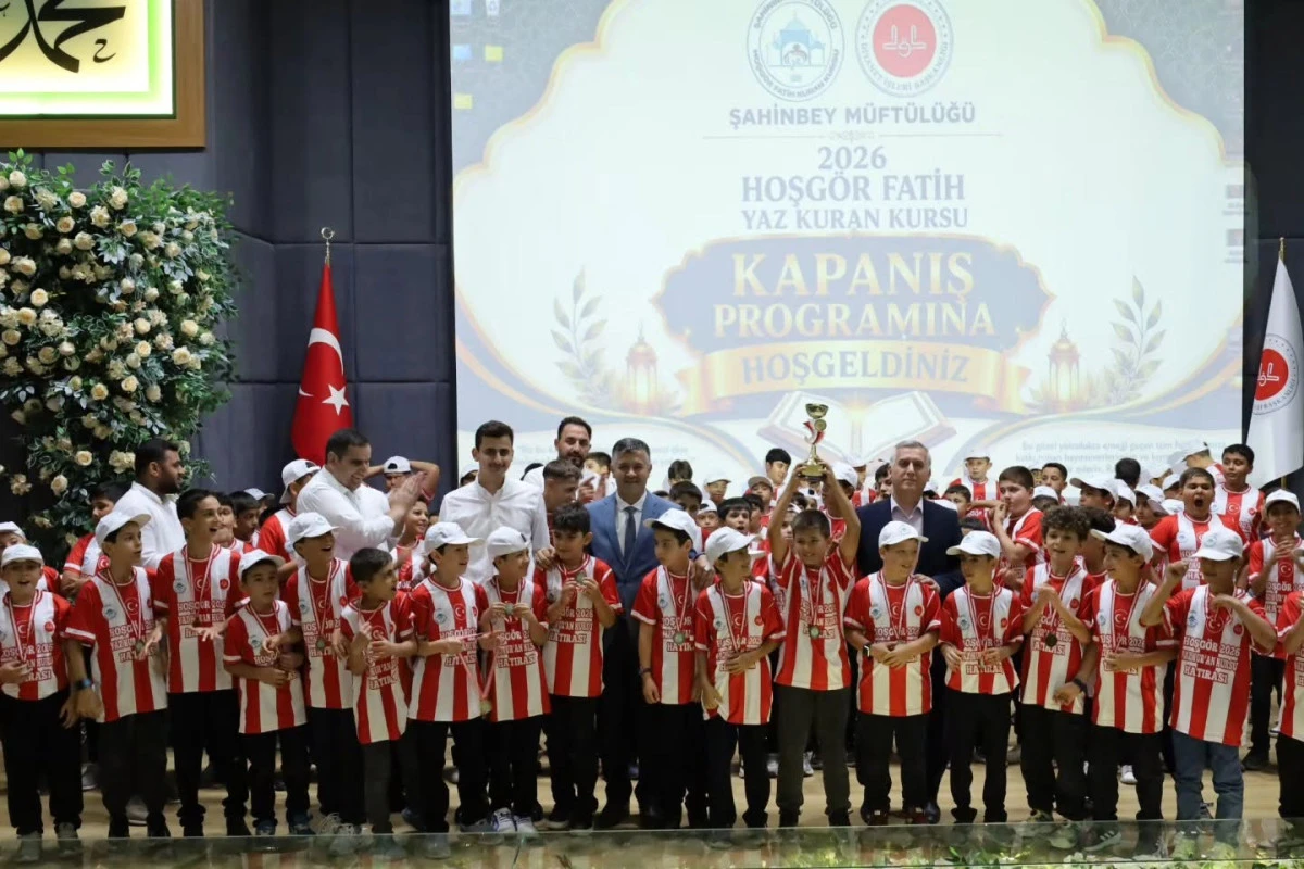 YAZ KUR&rsquo;AN KURSU KAPANIŞ PROGRAMI 