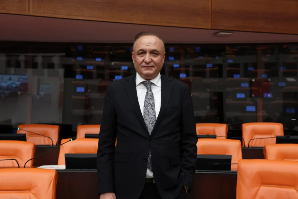 YENİ PARTİLİ MERİ&Ccedil;, YABANCI DİN ALİMLERİNE VATANDAŞLIK İDDİASINI MECLİS G&Uuml;NDEMİNE TAŞIDI